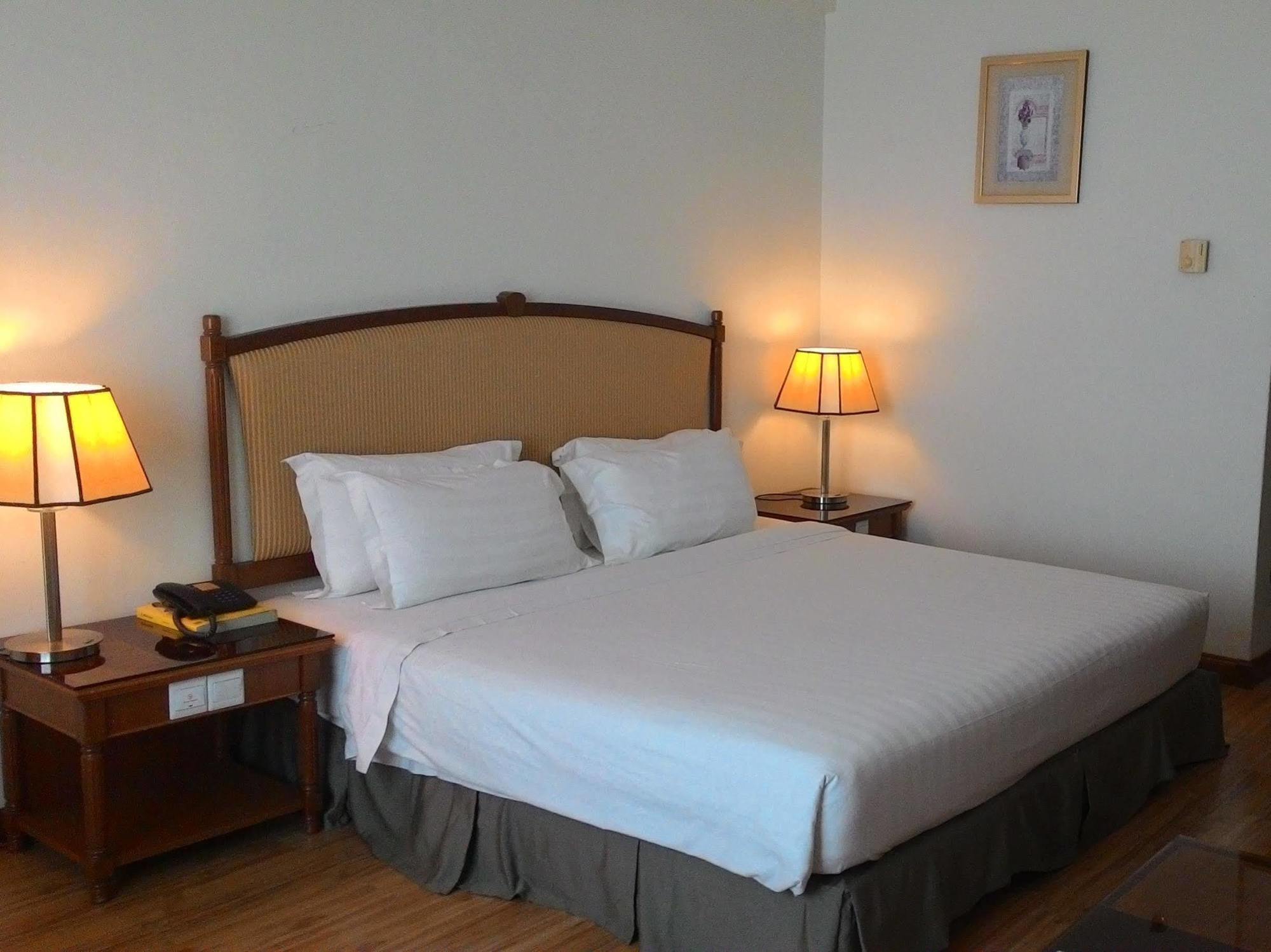 Hotel Oriental Crystal Kajang